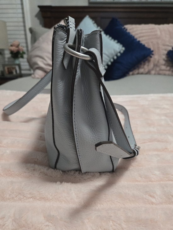 American Leather Co. Cindy Leather Triple Entry Crossbody - Picture 3 of 14